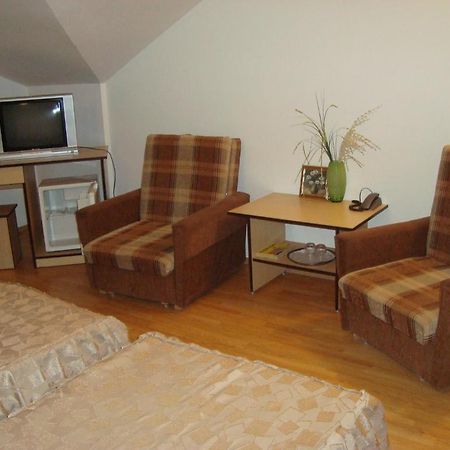 Pensiunea Neptun Guest House Alba Iulia Εξωτερικό φωτογραφία