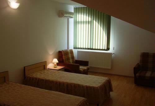 Pensiunea Neptun Guest House Alba Iulia Εξωτερικό φωτογραφία